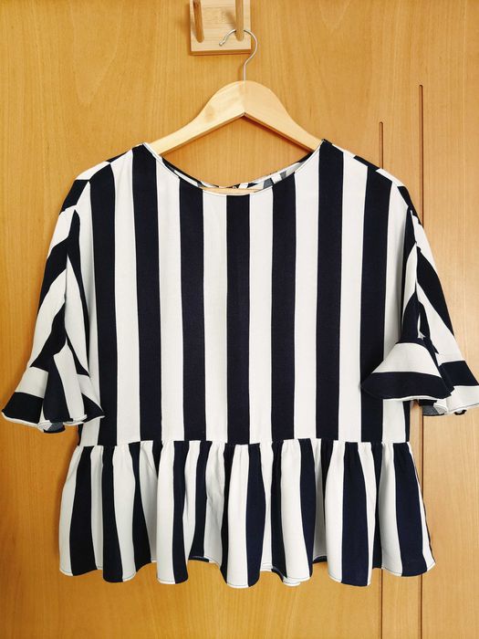Blusa azul às riscas Zara