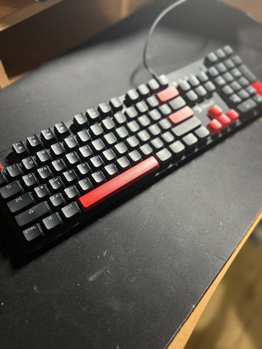 Клавіатура ігрова