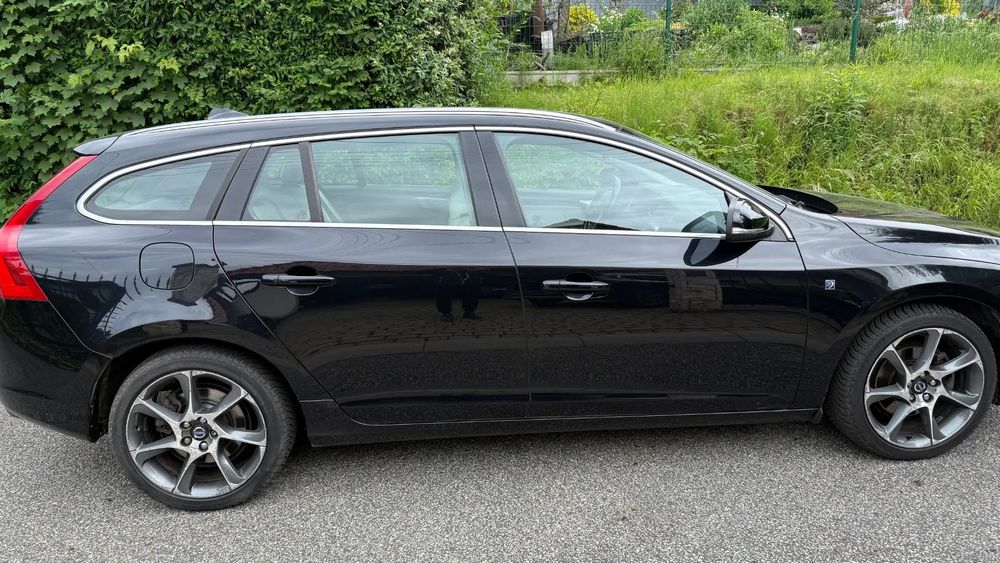 Volvo V60 Volvo V60 kombi D4 Diesel Ocean Race przebieg 267.000 km