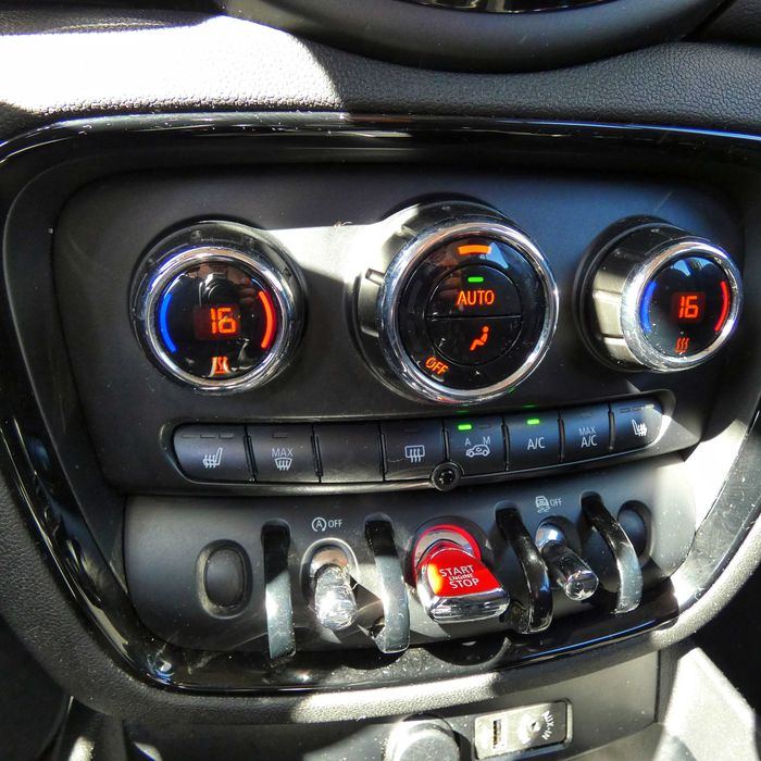 MINI CLUBMAN ONE D