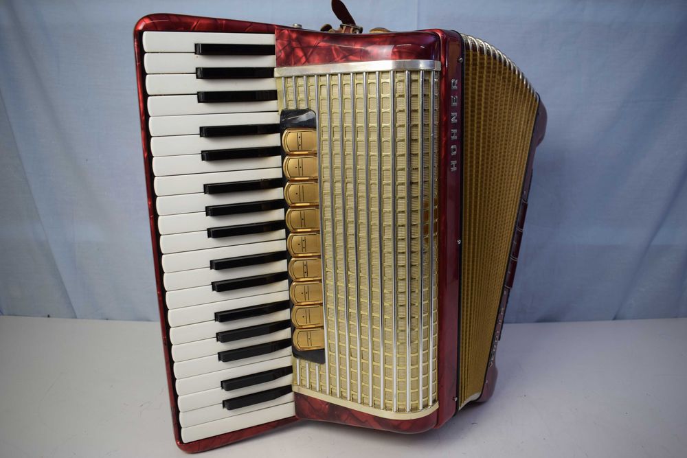 Acordeao hohner Verdi II M 3  Voz,  96 Baixos N .216