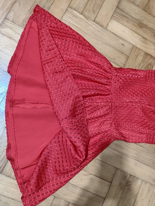 Czerwona sukienka 110/116