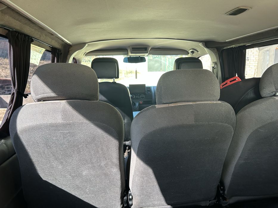 Продам авто VOLKSWAGEN T5 пасажир