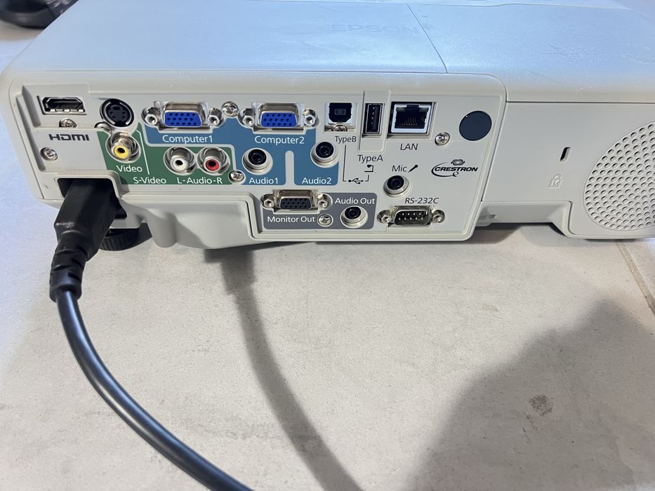 Sprzedam projektor Epson, lampa 95h