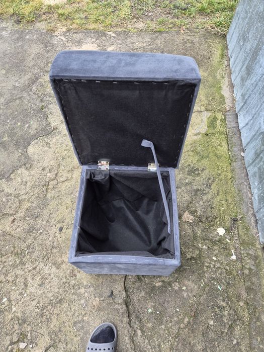 Sprzedam  pufy  sztuka 2 stan bdb