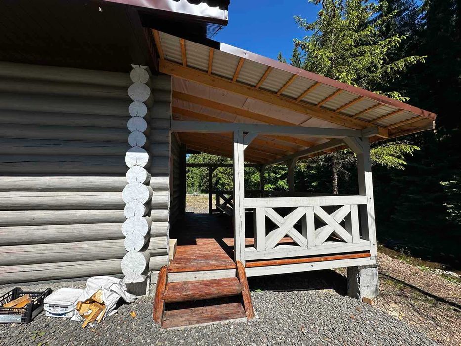 Продається дачний будинок в с. Синевир