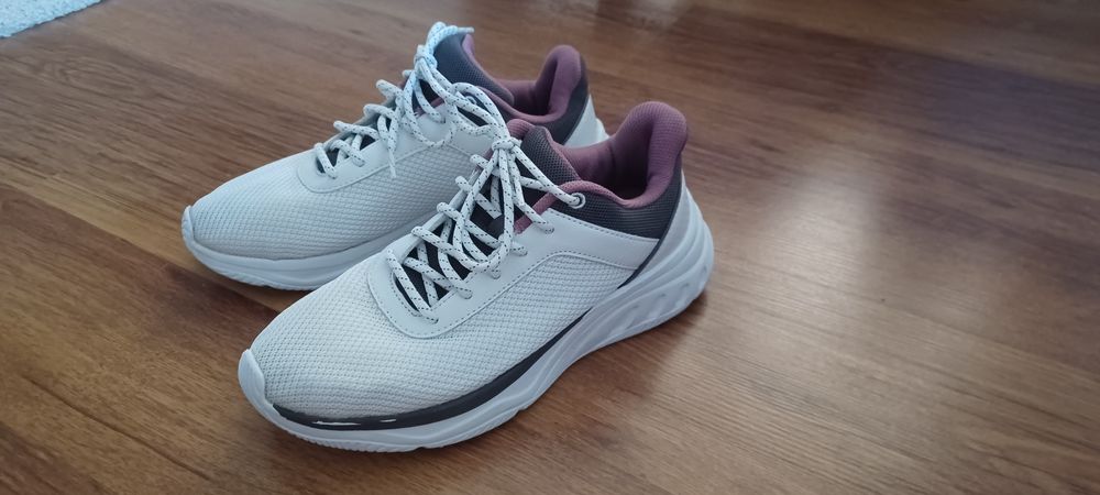 Buty sportowe Vty stan bdb r. 40
