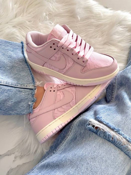 Кросівки Nike SB Dunk Low Lace Pack Regal Pink