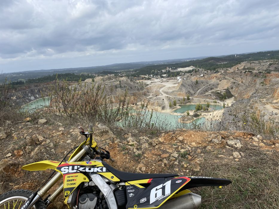 Suzuki 250 rmz nao matriculada