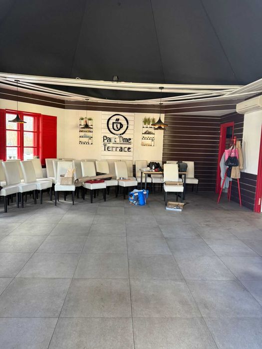 Приміщення під кафе 73 м² з літнім майданчиком у ПАРКУ