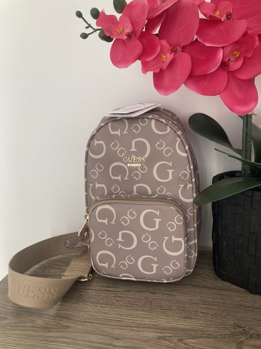 Nowy plecak plecaczek crossbody Guess złote dodatki