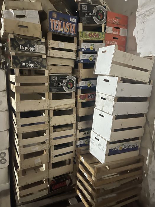 Ящики для фруктів та овочів