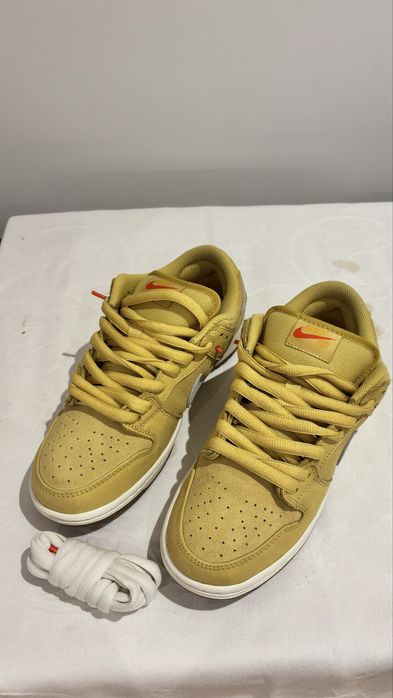 Nike SB Dunk Low PRO
