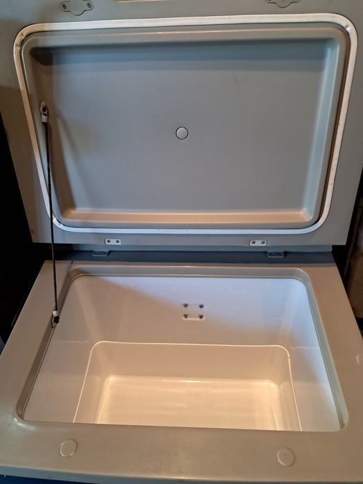 2 Arcas/Frigoríficos  40l