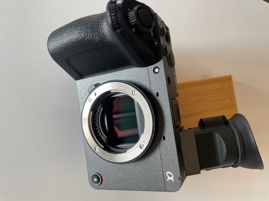 Impecavel !camera Sony ILm Fx2+Sony24-70mm F:2.8GMII+carregador+3x bat