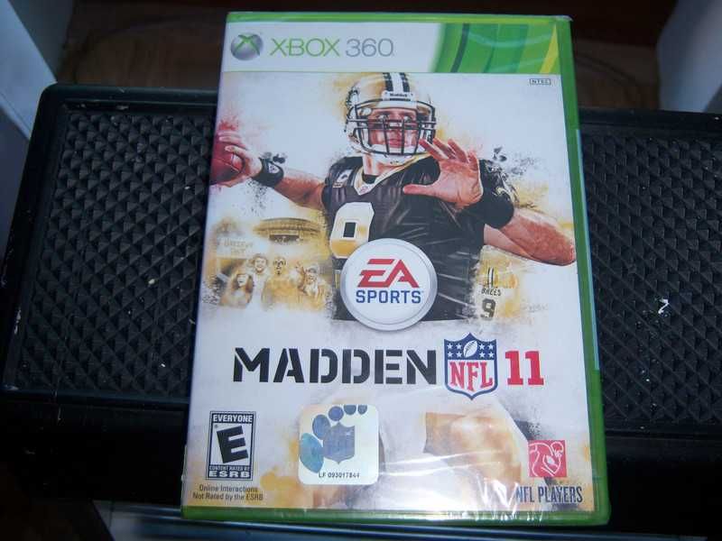 Madden NFL 11 . .