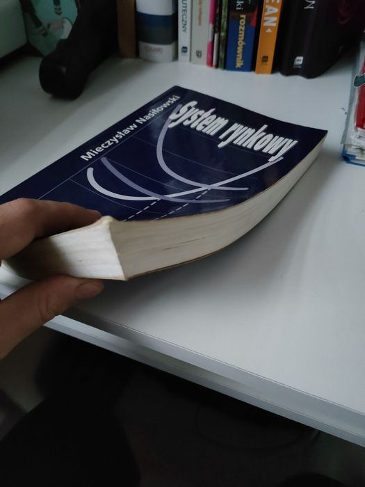 System rynkowy. Podstawy mikro- i makroekonomii.