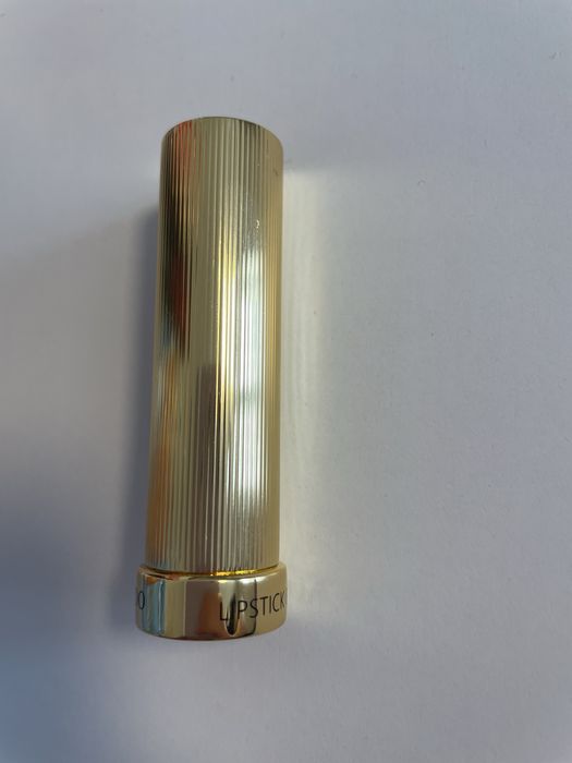 Продам помаду бальзам Patricia Ledo тон 02