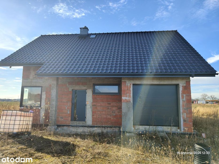 Dom z dużą działką w super lokalizacji - Strzegom