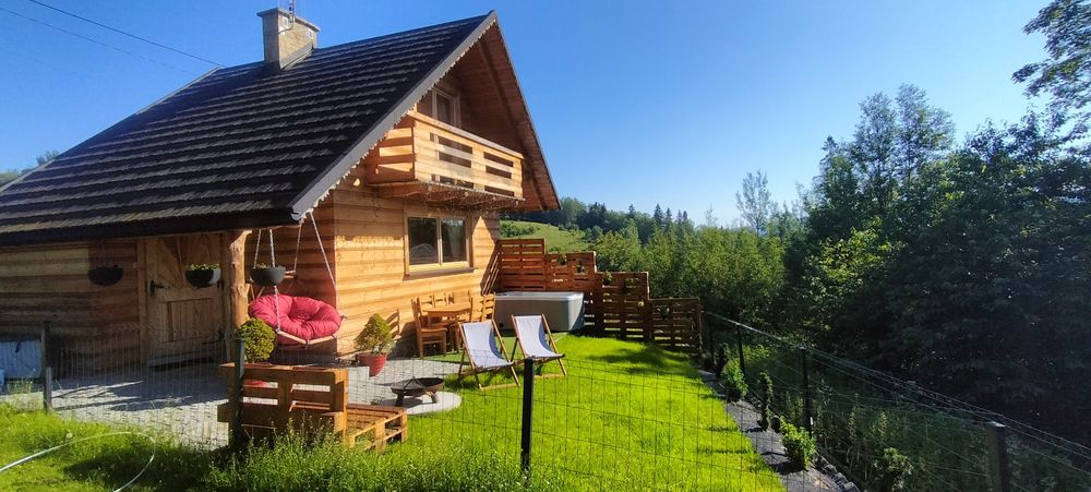 Samodzielny ogrodzony domek z widokiem na Tatry i jacuzzi