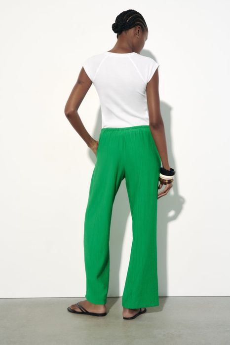Широкі літні жаті штани зелені Zara