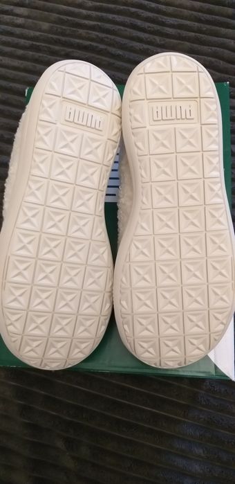 Сліпони Puma  38.5 р