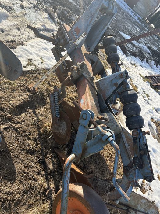 Pługi overum kverneland