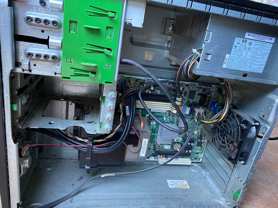 HP Compaq 6005 Desktop Computer with AMD Processor442670556623687682