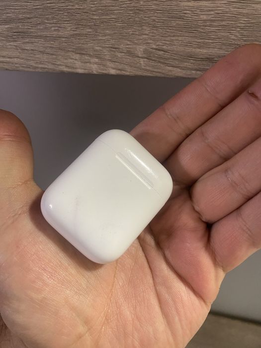 Бокс  для Airpods 2