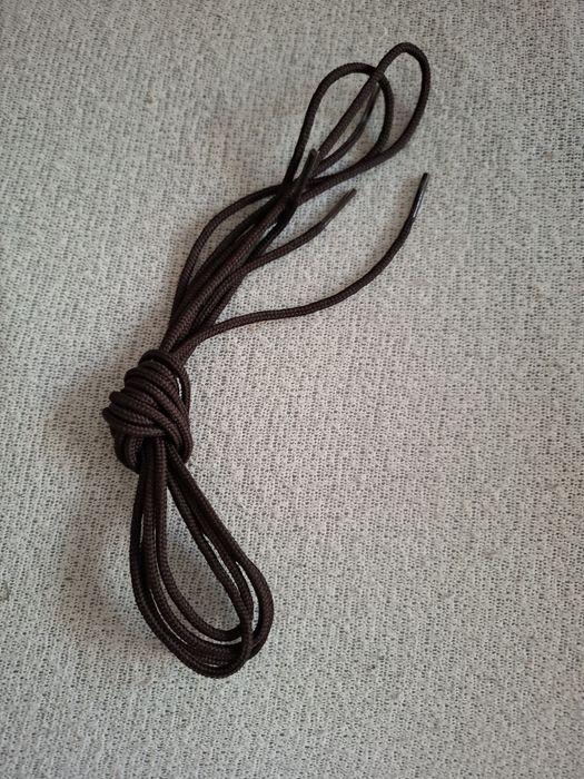 Sznurówki wojskowe okrągłe do butów mocne - brązowe 150 cm.