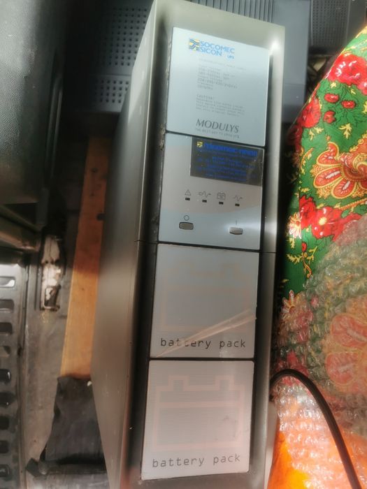 UPS Socomec Sicon Modulys — Sistema de Alimentação Ininterrupta Modular (com 2 Battery Packs)