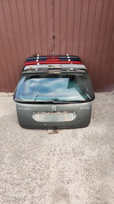 Ляда кляпа задні двери кришка багажника пежо Peugeot 307 308 3008