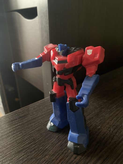 Іграшка Оптимус Прайм HASBRO