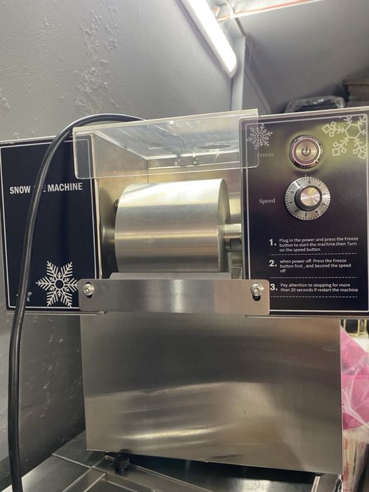 Апарат для снігу коктейлі морозиво сік
