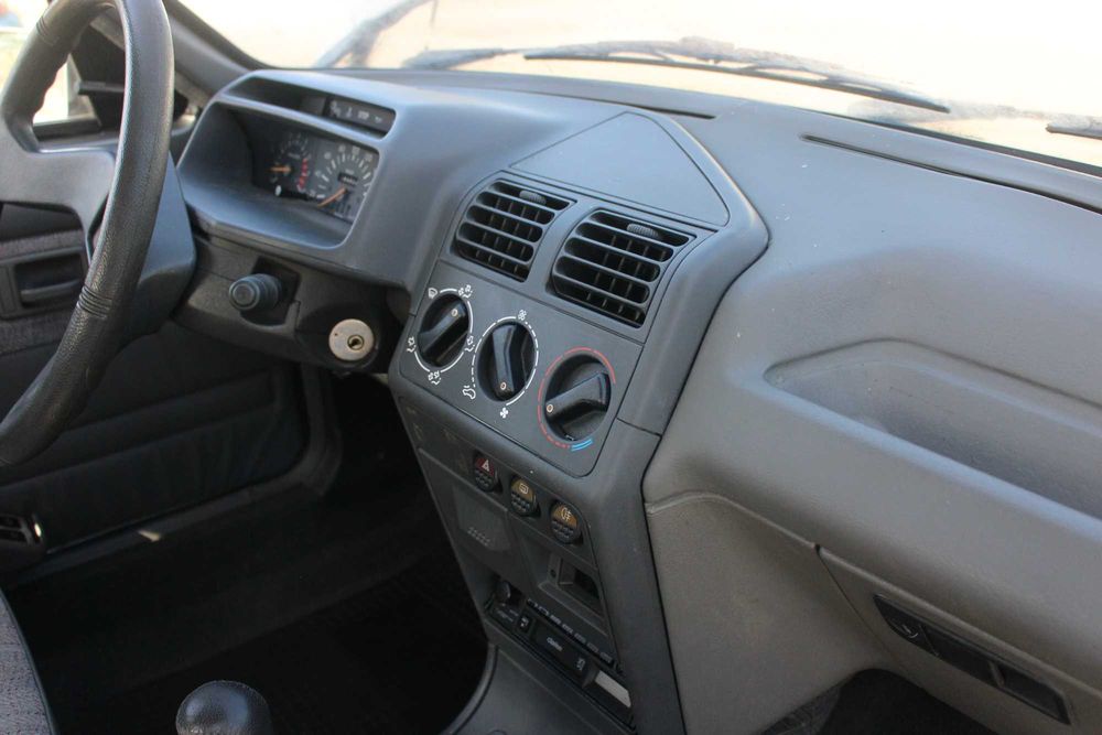 Peugeot 205 (1992) - 68.620 km