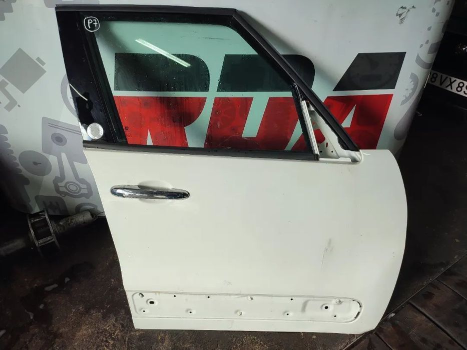 P07PortaFrenteDireitaFiat500L