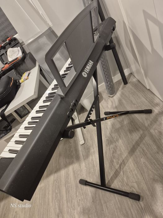 Piano Yamaha Portable Grand NP-30