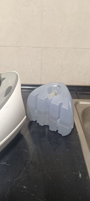 Ferro de engomar com caldeira Becken