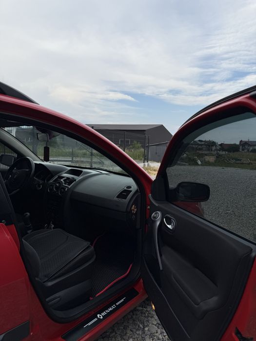 Автомобіль  Renault Megane 2