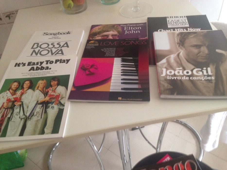 Pautas de músicas- vários géneros- música para órgão