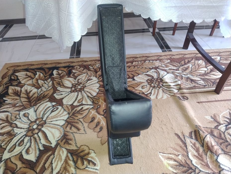Підлокотнік на дастер