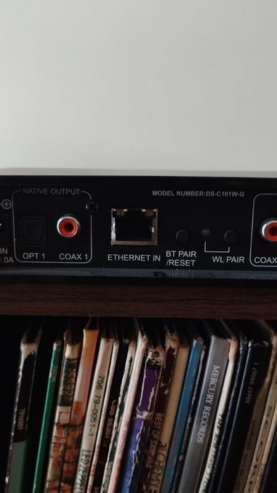 Vendo Streamer ELAC Aix2 com pouco uso com embalagem original entrego zona de Ovar