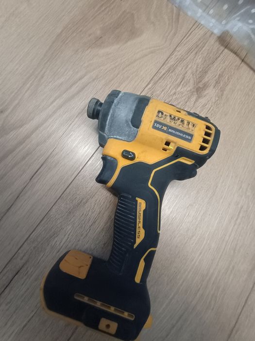 Dewalt wkrętarka , udar