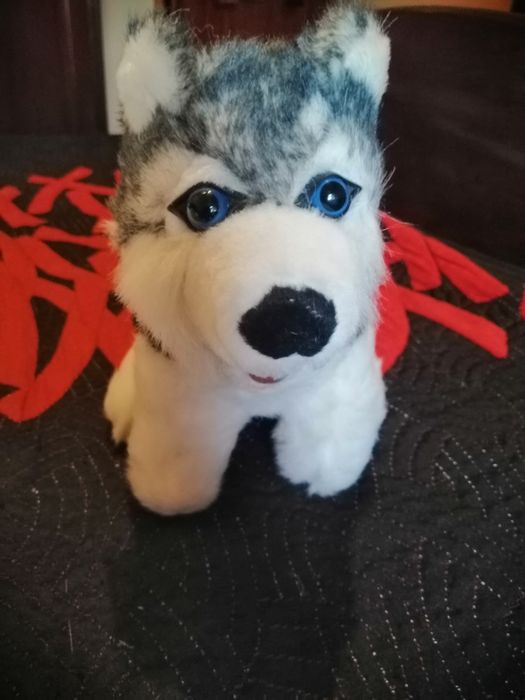 Peluche husky eletrônico (ladra ao apertar)