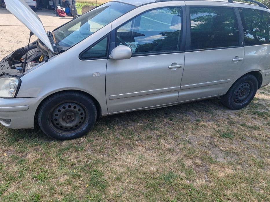Ford Galaxy Uszkodzonu