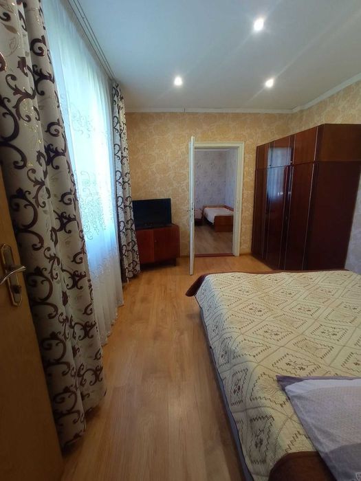 Східниця.Номера на різний смак і гаманець від 200 грн за людину.