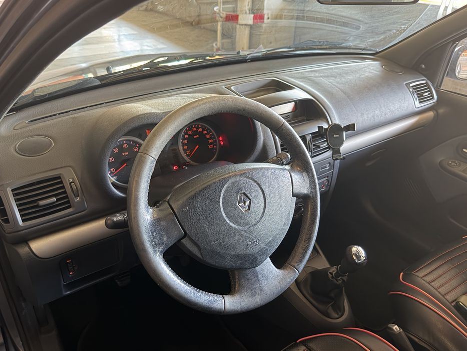 Renault Clio 1.2 16V SE Storia