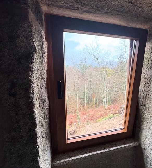 Caixilharia PvC ou alumínio por medida