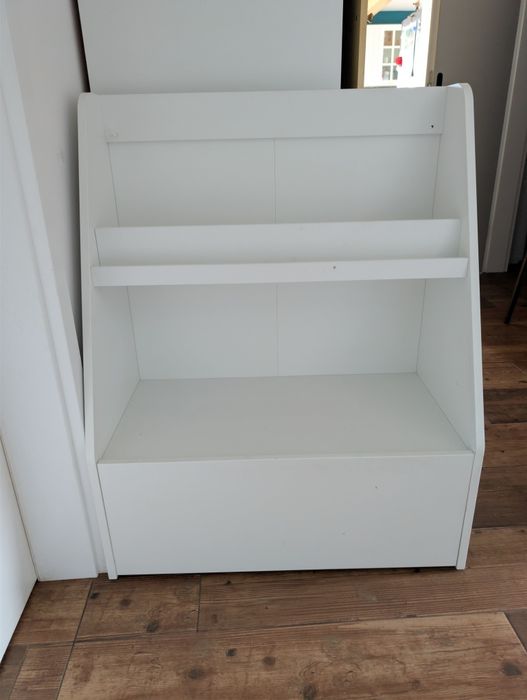 Regał na książki Ikea Bergig