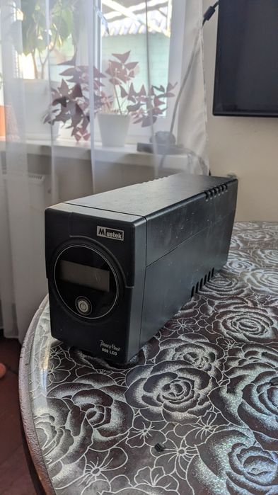 Powermust 800 lcd (без АКБ)